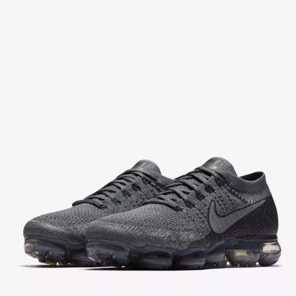 Nike Shoes - RARE Women's Nike Vapor Max Flyknit Midnight Fog
